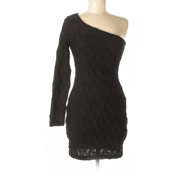 Forever 21 Dresses & Skirts - Forever 21 One Shoulder Bodycon Dress